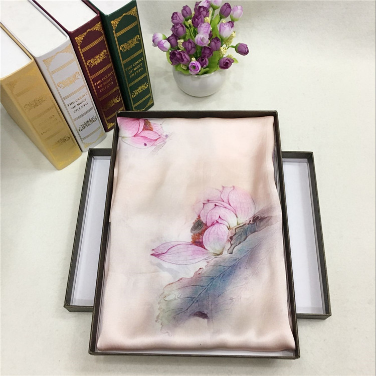 真絲圍巾怎么洗——真絲圍巾、真絲絲巾、圍巾品牌
